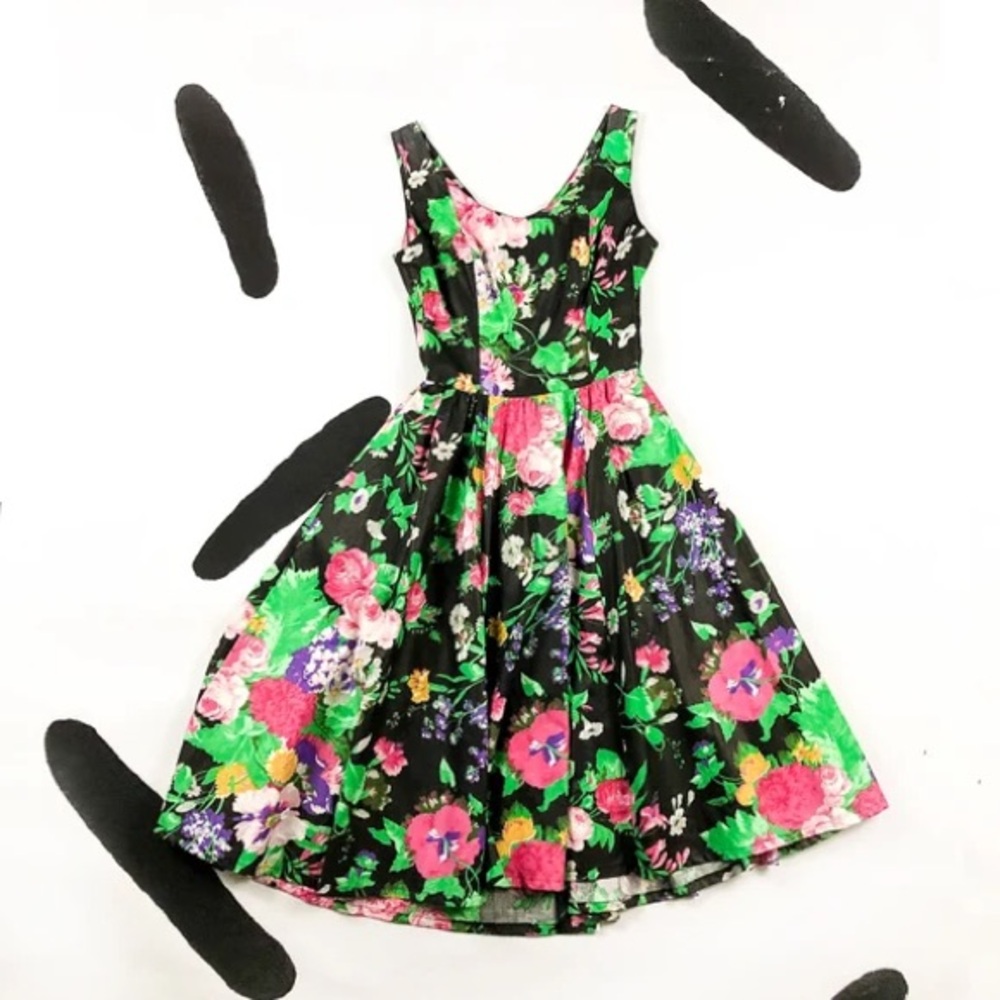 Vintage Expo 80’s Black Floral Open Back Fit and Flare Dress Sz 6